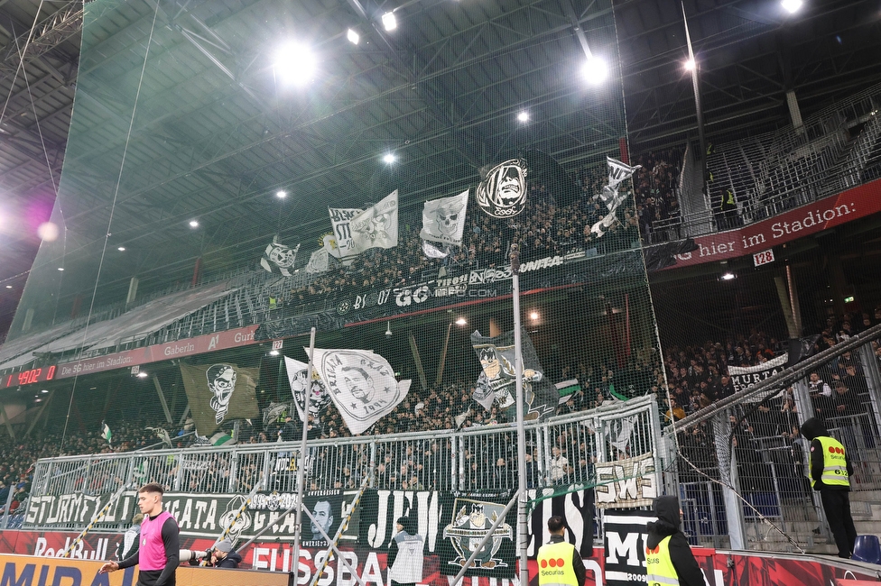 RB Salzburg - Sturm Graz
Oesterreichische Fussball Bundesliga, 18. Runde, FC RB Salzburg - SK Sturm Graz, Stadion Wals-Siezenheim, 09.02.2024. 

Foto zeigt Fans von Sturm
