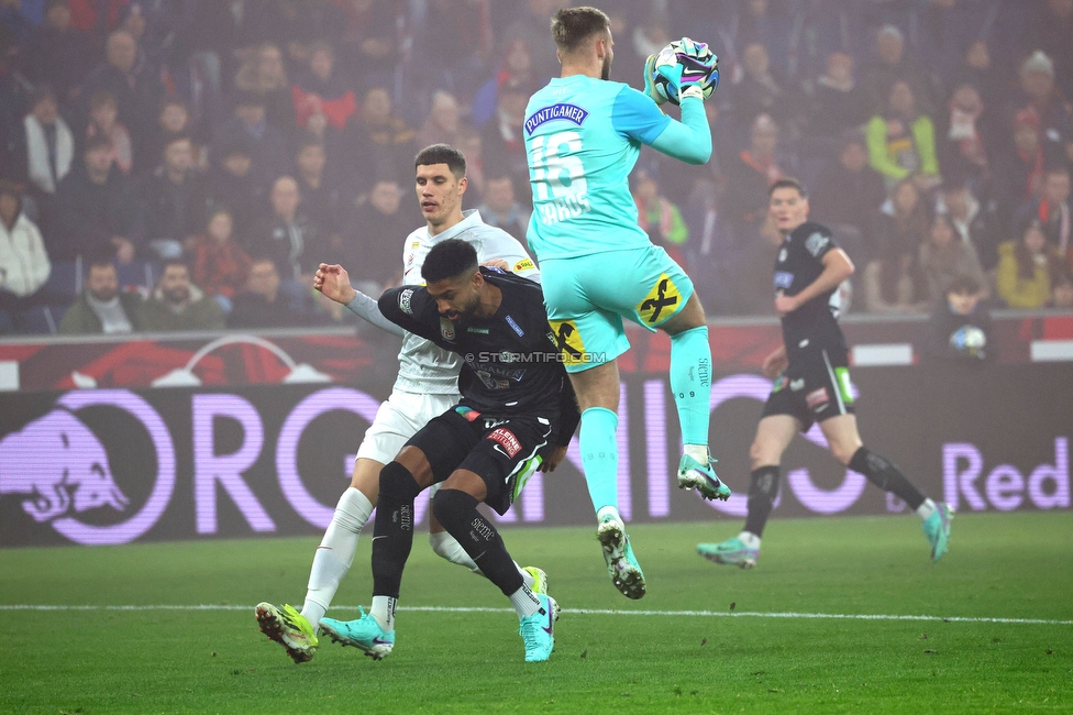 RB Salzburg - Sturm Graz
Oesterreichische Fussball Bundesliga, 18. Runde, FC RB Salzburg - SK Sturm Graz, Stadion Wals-Siezenheim, 09.02.2024. 

Foto zeigt Gregory Wuethrich (Sturm) und  Vitezslav Jaros (Sturm)
