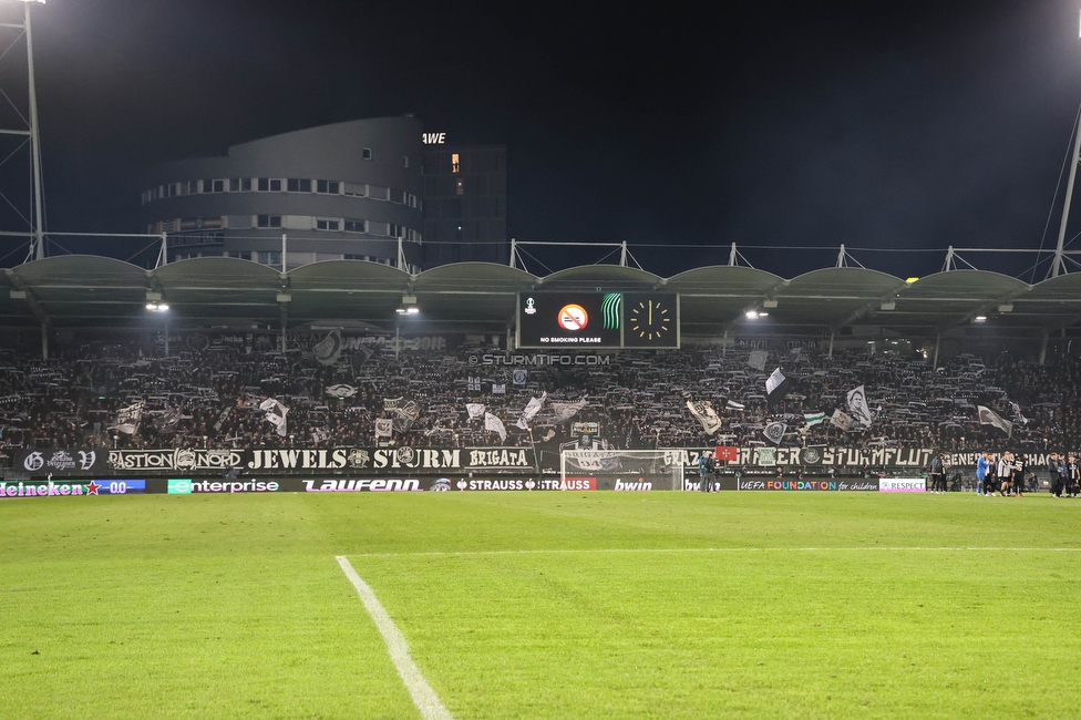 Sturm Graz - Slovan Bratislava
UEFA Conference League KO Play-offs, SK Sturm Graz - SK Slovan Bratislava, Stadion Liebenau Graz, 15.02.2024. 

Foto zeigt Fans von Sturm
Schlüsselwörter: schals