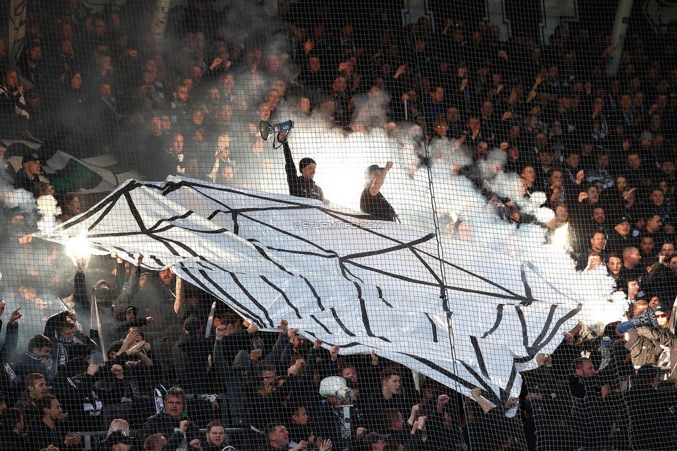 Sturm Graz - Rapid
Oesterreichische Fussball Bundesliga, 19. Runde, SK Sturm Graz - SK Rapid Wien, Stadion Liebenau Graz, 18.02.2024. 

Foto zeigt Fans von Sturm mit Pyrotechnik
