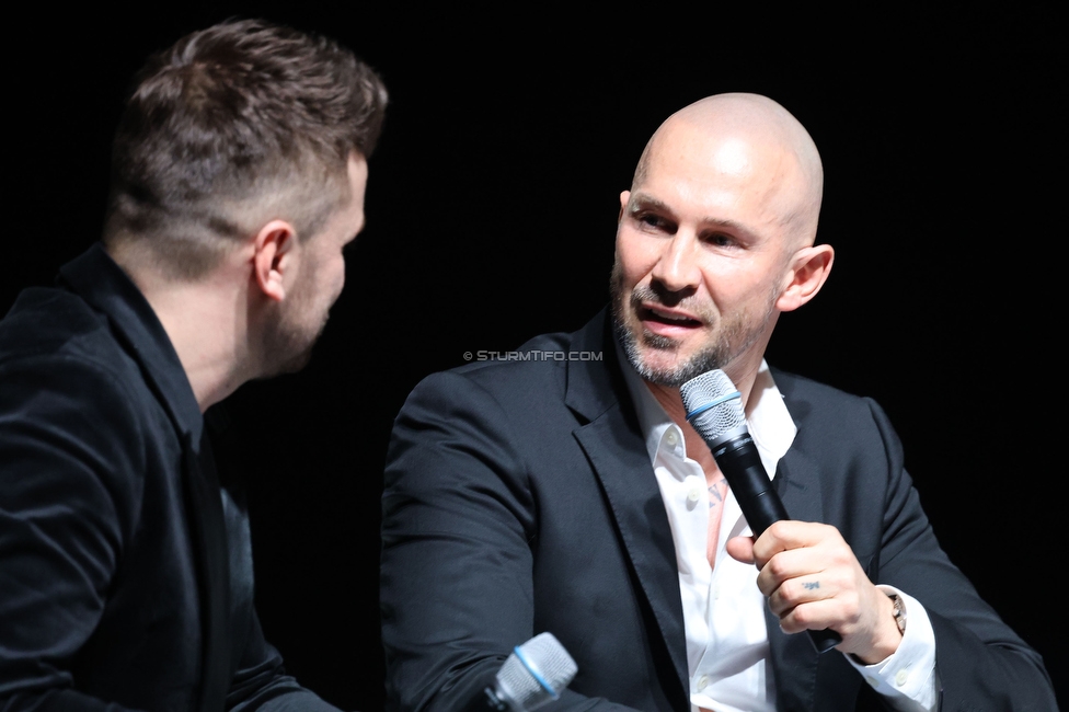 Sturm Generalversammlung
SK Sturm Graz Generalversammlung, Raiffeisen Sportpark Graz, 28.02.2024.

Foto zeigt Thomas Seidl (Stadionsprecher Sturm) und Christian Ilzer (Cheftrainer Sturm)
