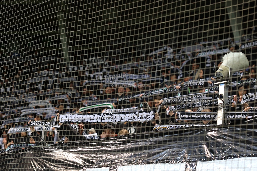 Sturm Graz - Lille
UEFA Conference League Achtelfinale, SK Sturm Graz - Lille Olympique Sporting Club, Stadion Liebenau Graz, 07.03.2024. 

Foto zeigt Fans von Sturm
