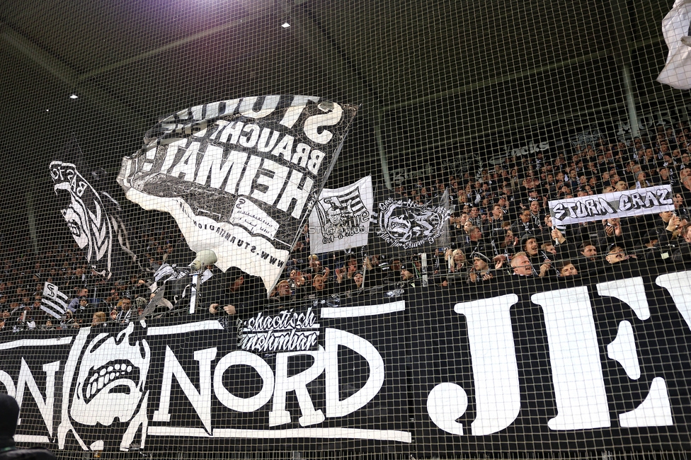 Sturm Graz - Lille
UEFA Conference League Achtelfinale, SK Sturm Graz - Lille Olympique Sporting Club, Stadion Liebenau Graz, 07.03.2024. 

Foto zeigt Fans von Sturm
