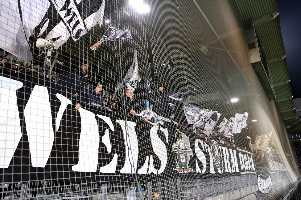 Sturm Graz - Lille
UEFA Conference League Achtelfinale, SK Sturm Graz - Lille Olympique Sporting Club, Stadion Liebenau Graz, 07.03.2024. 

Foto zeigt Fans von Sturm
