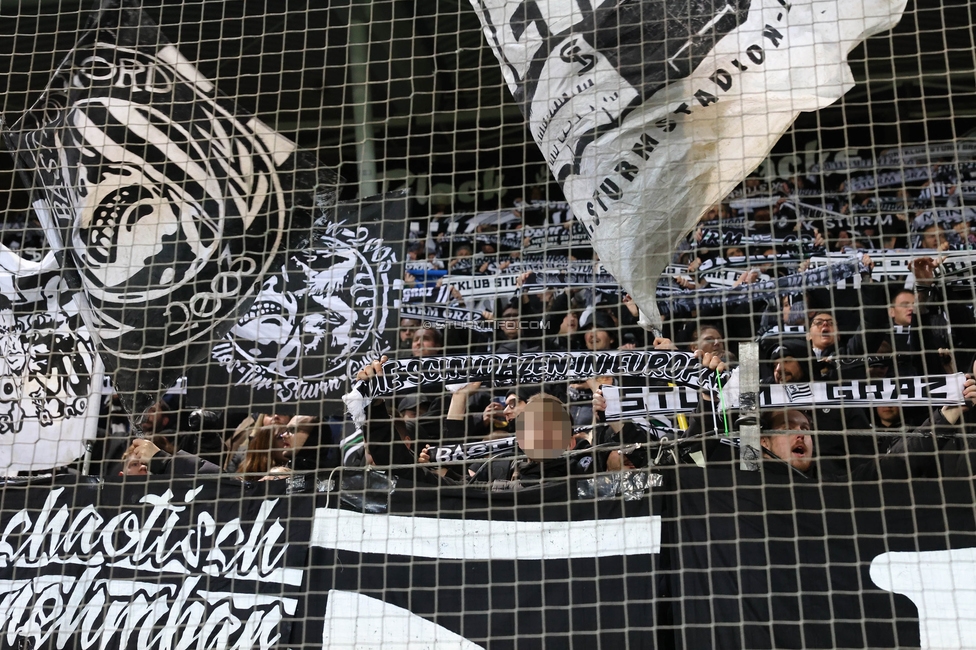 Sturm Graz - Lille
UEFA Conference League Achtelfinale, SK Sturm Graz - Lille Olympique Sporting Club, Stadion Liebenau Graz, 07.03.2024. 

Foto zeigt Fans von Sturm
