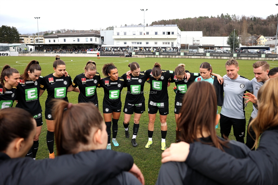 Sturm Graz - Austria Wien
SPORTLAND Niederoesterreich Frauen Cup, SK Sturm Graz - FK Austria Wien, Trainingszentrum Messendorf Graz, 10.03.2024. 

Foto zeigt die Mannschaft der Sturm Damen
