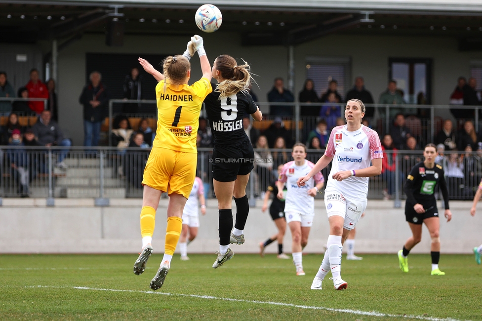 Sturm Graz - Austria Wien
SPORTLAND Niederoesterreich Frauen Cup, SK Sturm Graz - FK Austria Wien, Trainingszentrum Messendorf Graz, 10.03.2024. 

Foto zeigt Elena Koessler (Sturm Damen)
