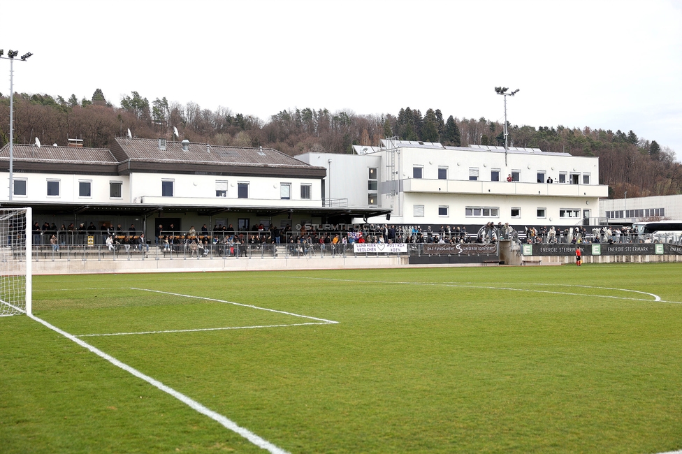 Sturm Graz - Austria Wien
SPORTLAND Niederoesterreich Frauen Cup, SK Sturm Graz - FK Austria Wien, Trainingszentrum Messendorf Graz, 10.03.2024. 

Foto zeigt Trainingszentrum Messendorf mit Fans von Sturm
