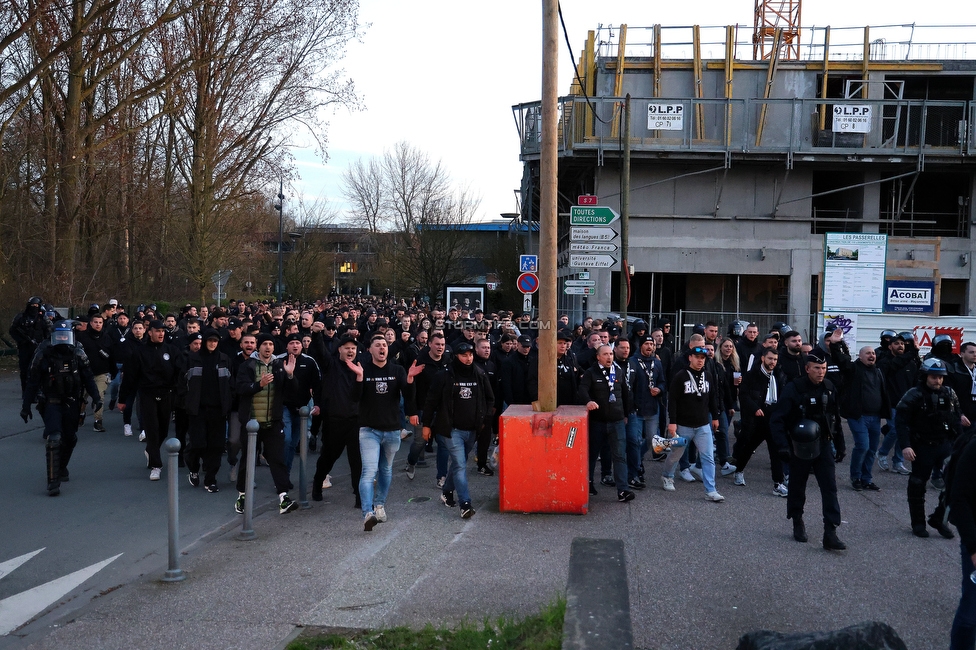 Lille - Sturm Graz
UEFA Conference Achtelfinale, Lille OSC - SK Sturm Graz, Stade Pierre-Mauroy, 14.03.2024. 

Foto zeigt Fans von Sturm beim Corteo
