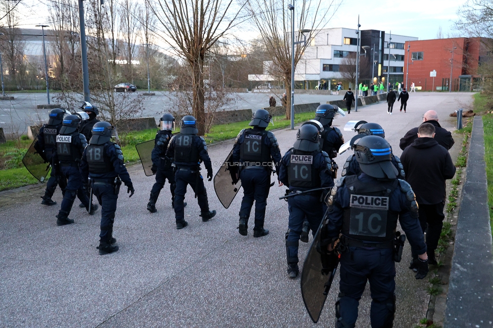 Lille - Sturm Graz
UEFA Conference Achtelfinale, Lille OSC - SK Sturm Graz, Stade Pierre-Mauroy, 14.03.2024. 

Foto zeigt Polizei
