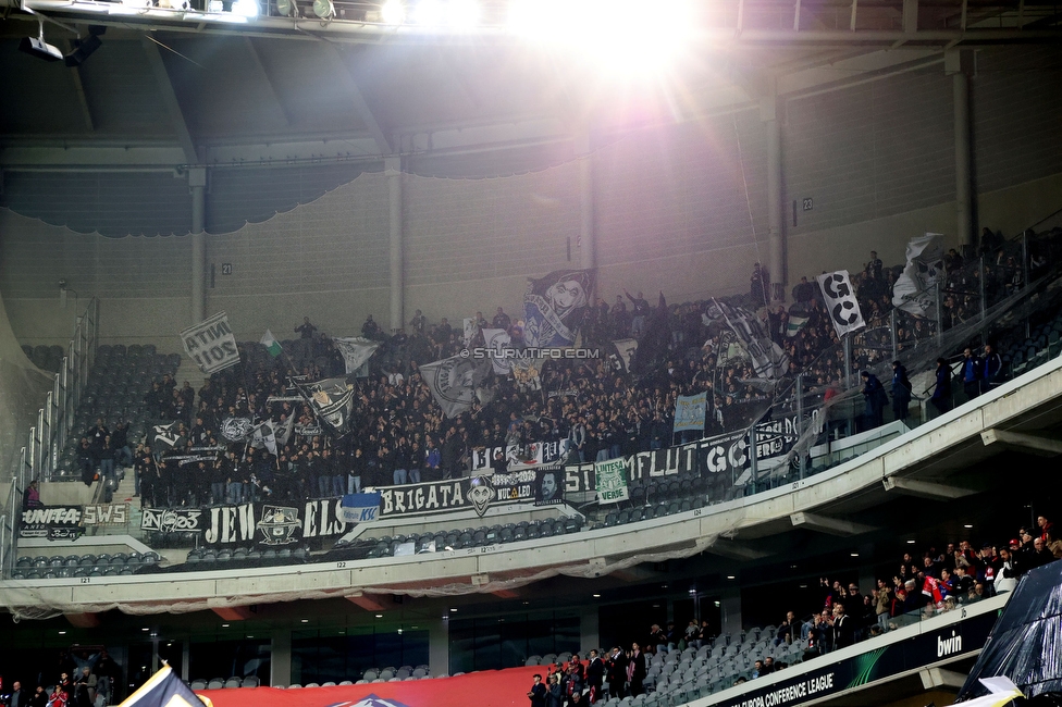 Lille - Sturm Graz
UEFA Conference Achtelfinale, Lille OSC - SK Sturm Graz, Stade Pierre-Mauroy, 14.03.2024. 

Foto zeigt Fans von Sturm
