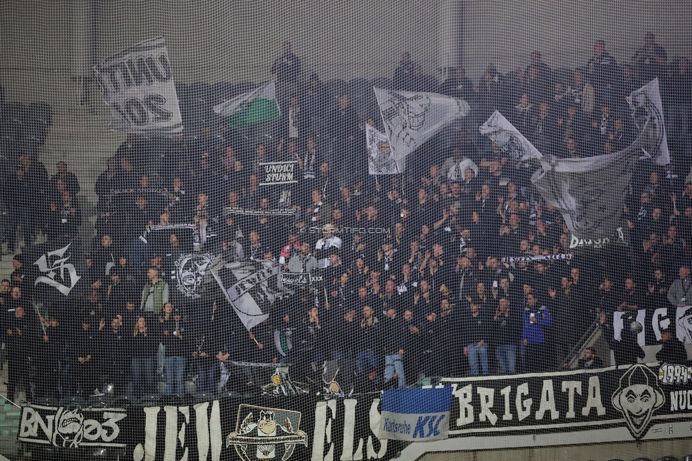 Lille - Sturm Graz
UEFA Conference Achtelfinale, Lille OSC - SK Sturm Graz, Stade Pierre-Mauroy, 14.03.2024. 

Foto zeigt Fans von Sturm
