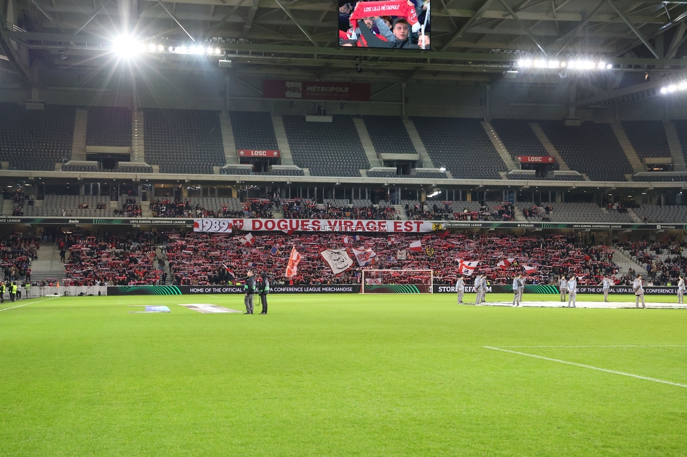 Lille - Sturm Graz
UEFA Conference Achtelfinale, Lille OSC - SK Sturm Graz, Stade Pierre-Mauroy, 14.03.2024. 

Foto zeigt Fans von Lille
Schlüsselwörter: schals