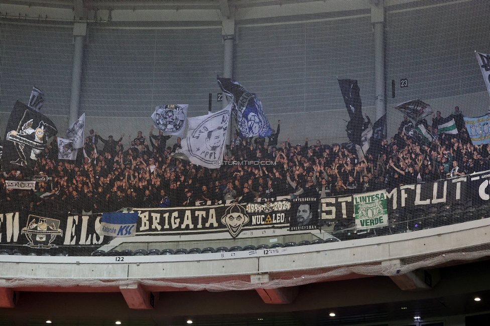 Lille - Sturm Graz
UEFA Conference Achtelfinale, Lille OSC - SK Sturm Graz, Stade Pierre-Mauroy, 14.03.2024. 

Foto zeigt Fans von Sturm
Schlüsselwörter: brigata