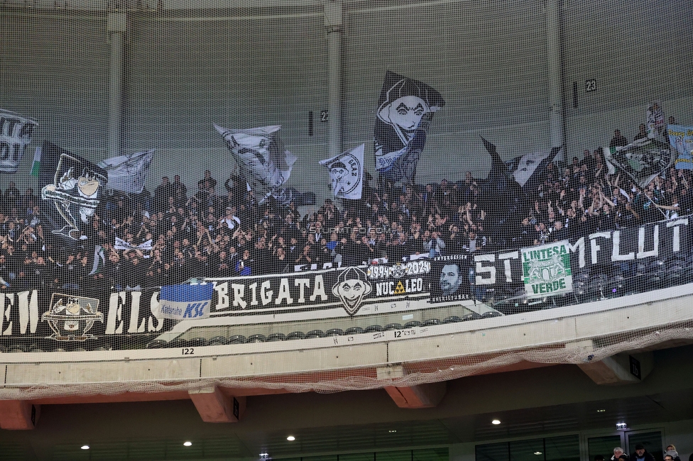 Lille - Sturm Graz
UEFA Conference Achtelfinale, Lille OSC - SK Sturm Graz, Stade Pierre-Mauroy, 14.03.2024. 

Foto zeigt Fans von Sturm
