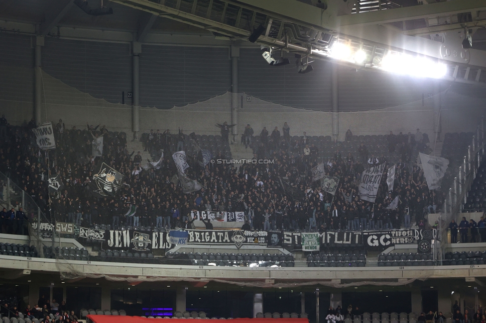 Lille - Sturm Graz
UEFA Conference Achtelfinale, Lille OSC - SK Sturm Graz, Stade Pierre-Mauroy, 14.03.2024. 

Foto zeigt Fans von Sturm
