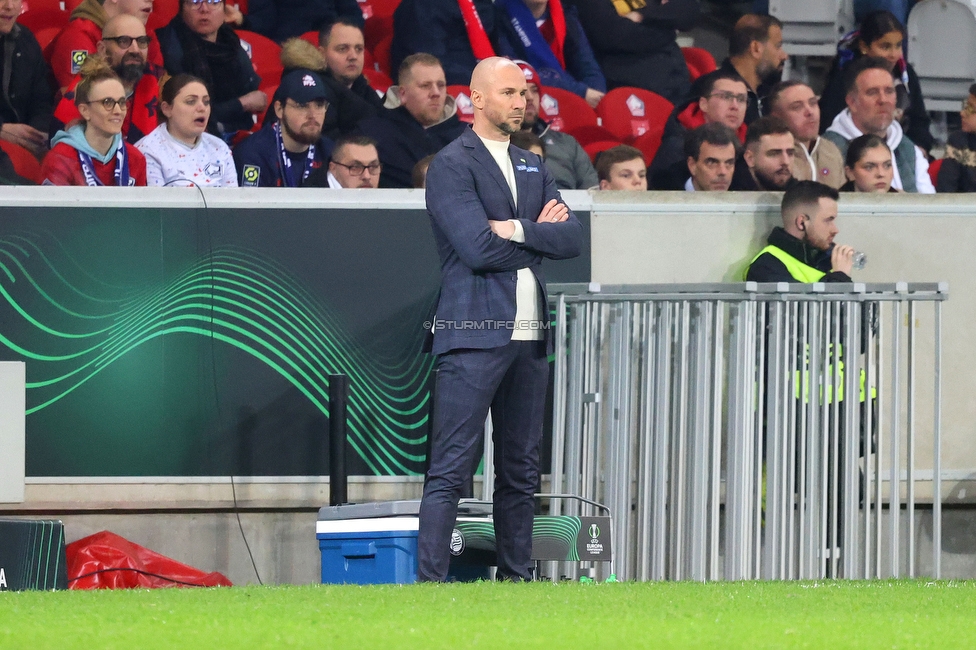 Lille - Sturm Graz
UEFA Conference Achtelfinale, Lille OSC - SK Sturm Graz, Stade Pierre-Mauroy, 14.03.2024. 

Foto zeigt Christian Ilzer (Cheftrainer Sturm)
