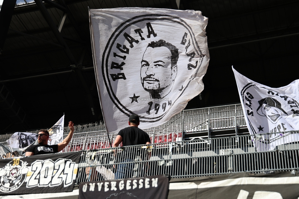 Austria Klagenfurt - Sturm Graz
Oesterreichische Fussball Bundesliga, 23. Runde, SK Austria Klagenfurt - SK Sturm Graz, Wörthersee Stadion Klagenfurt, 17.03.2024. 

Foto zeigt Fans von Sturm
Schlüsselwörter: brigata vorsaenger