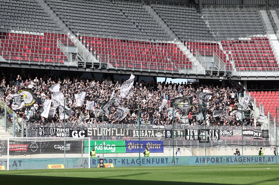 Austria Klagenfurt - Sturm Graz
Oesterreichische Fussball Bundesliga, 23. Runde, SK Austria Klagenfurt - SK Sturm Graz, Wörthersee Stadion Klagenfurt, 17.03.2024. 

Foto zeigt Fans von Sturm
