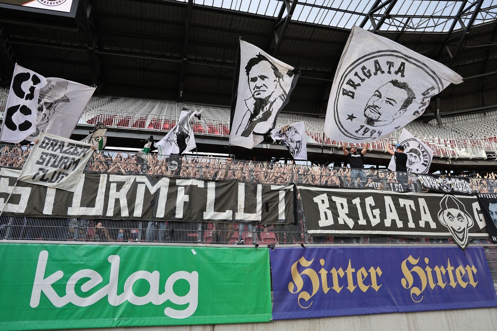 Austria Klagenfurt - Sturm Graz
Oesterreichische Fussball Bundesliga, 23. Runde, SK Austria Klagenfurt - SK Sturm Graz, Wörthersee Stadion Klagenfurt, 17.03.2024. 

Foto zeigt Fans von Sturm
Schlüsselwörter: sturmflut brigata