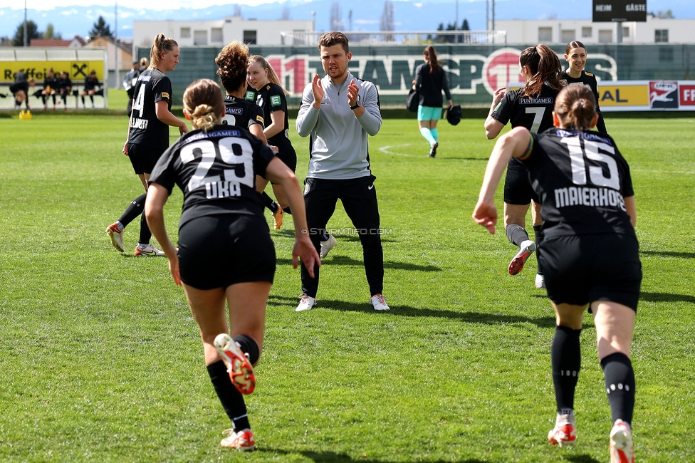 Sturm Damen - Altach
OEFB Frauen Bundesliga, 11. Runde, SK Sturm Graz Damen - SPG SCR Altach FFC Vorderland, Trainingszentrum Messendorf, 24.03.2024. 

Foto zeigt David Url (Athletiktrainer Sturm Damen)
