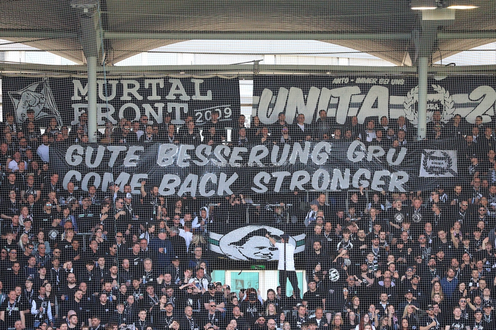 Sturm Graz - Salzburg
Oesterreichische Fussball Bundesliga, 24. Runde, SK Sturm Graz - FC Salzburg, Stadion Liebenau Graz, 31.03.2024. 

Foto zeigt Fans von Sturm mit einem Spruchband
