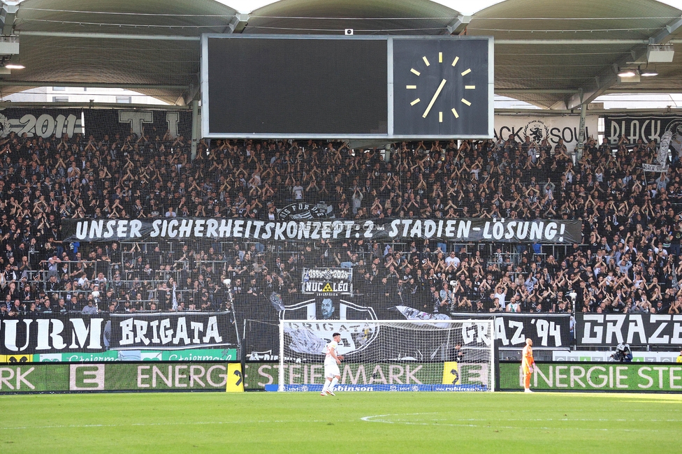 Sturm Graz - Salzburg
Oesterreichische Fussball Bundesliga, 24. Runde, SK Sturm Graz - FC Salzburg, Stadion Liebenau Graz, 31.03.2024. 

Foto zeigt Fans von Sturm mit einem Spruchband
