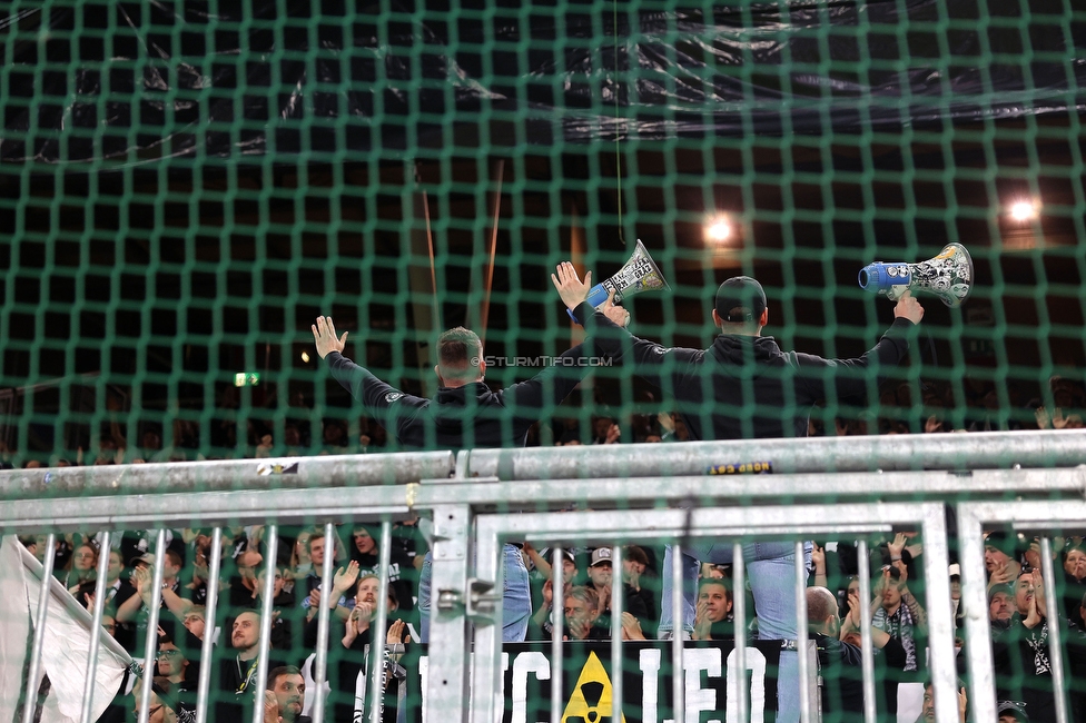 Salzburg - Sturm Graz
OEFB Cup, Halbfinale, FC RB Salzburg - SK Sturm Graz, Stadion Wals-Siezenheim, 04.04.2024. 

Foto zeigt Fans von Sturm
Schlüsselwörter: brigata vorsaenger