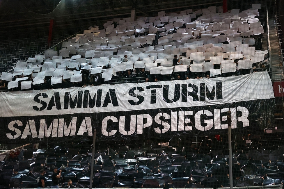 Salzburg - Sturm Graz
OEFB Cup, Halbfinale, FC RB Salzburg - SK Sturm Graz, Stadion Wals-Siezenheim, 04.04.2024. 

Foto zeigt Fans von Sturm mit einer Choreografie
