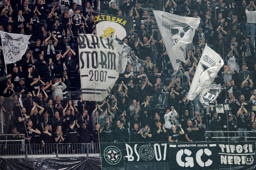 Salzburg - Sturm Graz
OEFB Cup, Halbfinale, FC RB Salzburg - SK Sturm Graz, Stadion Wals-Siezenheim, 04.04.2024. 

Foto zeigt Fans von Sturm
Schlüsselwörter: blackstorm generationchaos