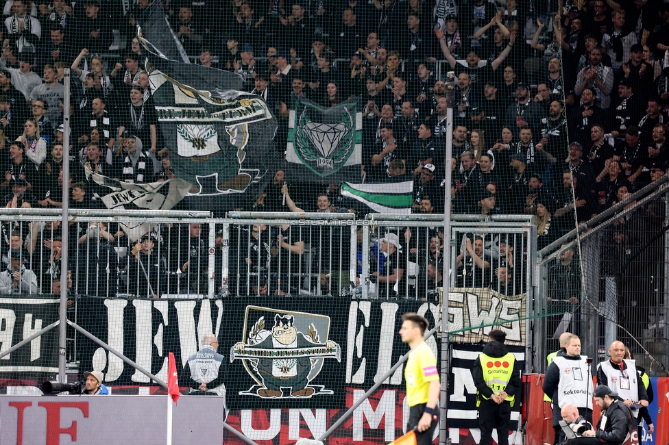 Salzburg - Sturm Graz
OEFB Cup, Halbfinale, FC RB Salzburg - SK Sturm Graz, Stadion Wals-Siezenheim, 04.04.2024. 

Foto zeigt Fans von Sturm
