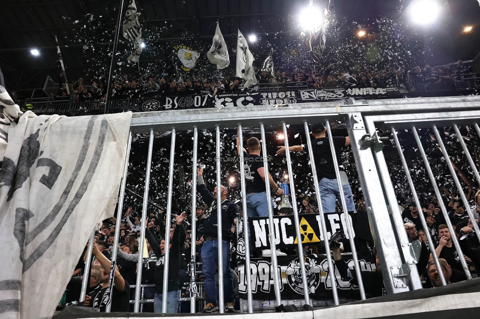 Salzburg - Sturm Graz
OEFB Cup, Halbfinale, FC RB Salzburg - SK Sturm Graz, Stadion Wals-Siezenheim, 04.04.2024. 

Foto zeigt Fans von Sturm
