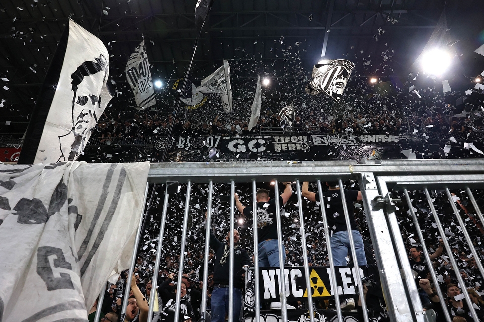 Salzburg - Sturm Graz
OEFB Cup, Halbfinale, FC RB Salzburg - SK Sturm Graz, Stadion Wals-Siezenheim, 04.04.2024. 

Foto zeigt Fans von Sturm
