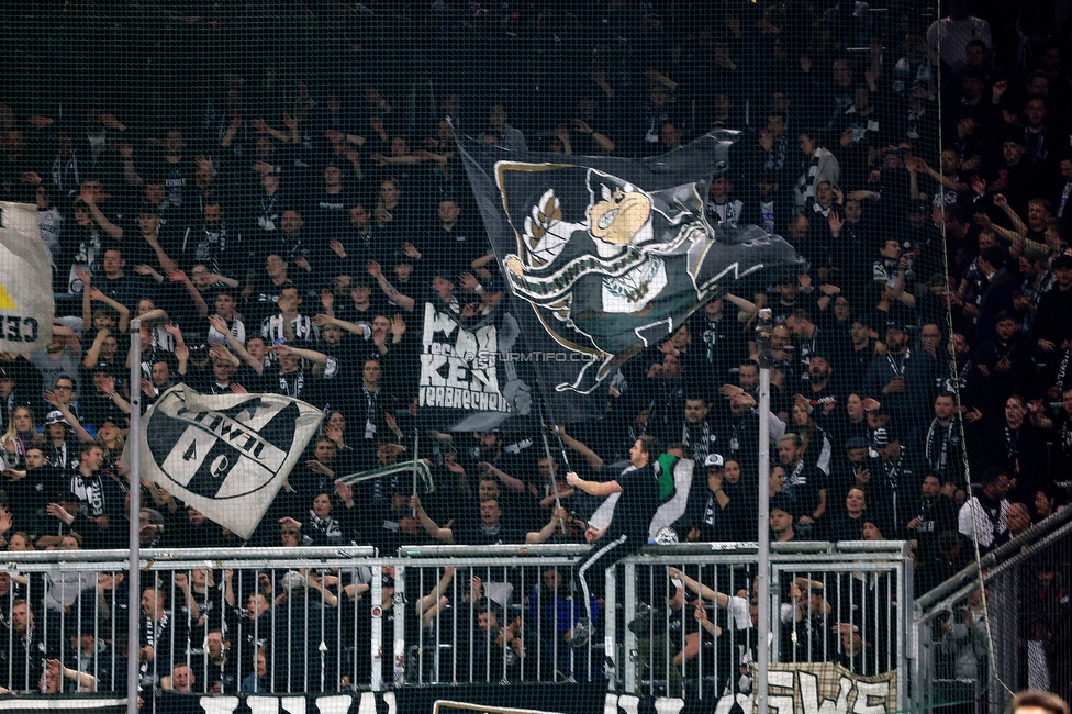 Salzburg - Sturm Graz
OEFB Cup, Halbfinale, FC RB Salzburg - SK Sturm Graz, Stadion Wals-Siezenheim, 04.04.2024. 

Foto zeigt Fans von Sturm
