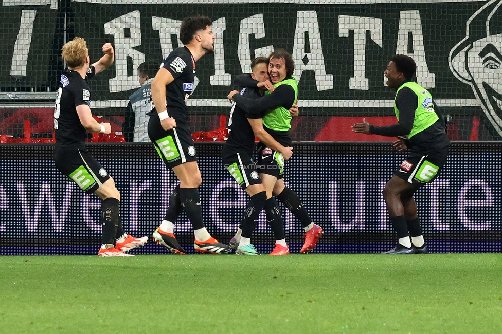 Salzburg - Sturm Graz
OEFB Cup, Halbfinale, FC RB Salzburg - SK Sturm Graz, Stadion Wals-Siezenheim, 04.04.2024. 

Foto zeigt die Mannschaft von Sturm
Schlüsselwörter: torjubel