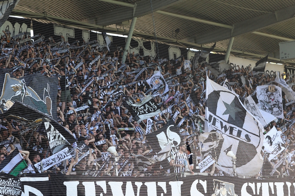 Sturm Graz - LASK
Oesterreichische Fussball Bundesliga, 25. Runde, SK Sturm Graz - LASK, Stadion Liebenau Graz, 07.04.2024. 

Foto zeigt Fans von Sturm
Schlüsselwörter: schals jewels