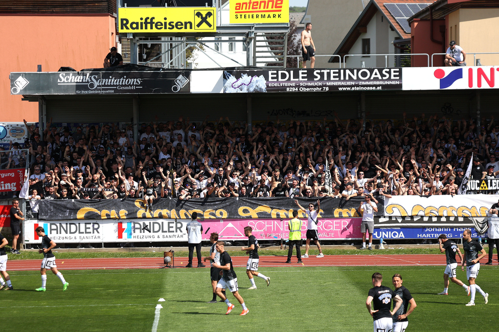 Hartberg - Sturm Graz
Oesterreichische Fussball Bundesliga, 26. Runde, TSV Hartberg - SK Sturm Graz,  PROfertil ARENA Hartberg, 14.04.2024. 

Foto zeigt Fans von Sturm
