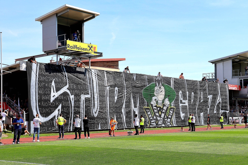 Hartberg - Sturm Graz
Oesterreichische Fussball Bundesliga, 26. Runde, TSV Hartberg - SK Sturm Graz,  PROfertil ARENA Hartberg, 14.04.2024. 

Foto zeigt Fans von Sturm mit einer Choreografie
