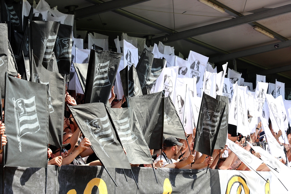 Hartberg - Sturm Graz
Oesterreichische Fussball Bundesliga, 26. Runde, TSV Hartberg - SK Sturm Graz,  PROfertil ARENA Hartberg, 14.04.2024. 

Foto zeigt Fans von Sturm mit einer Choreografie
