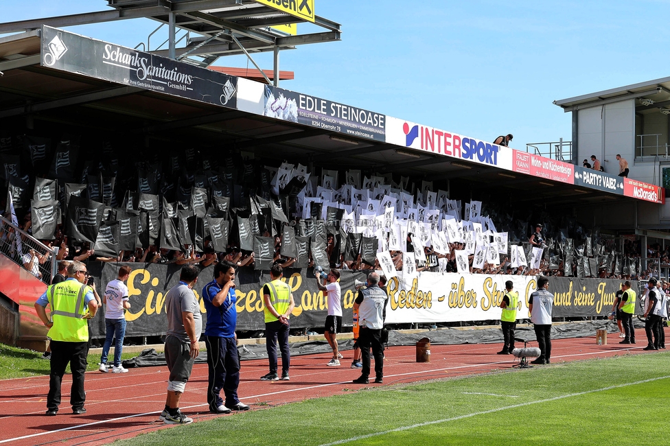 Hartberg - Sturm Graz
Oesterreichische Fussball Bundesliga, 26. Runde, TSV Hartberg - SK Sturm Graz,  PROfertil ARENA Hartberg, 14.04.2024. 

Foto zeigt Fans von Sturm mit einer Choreografie
