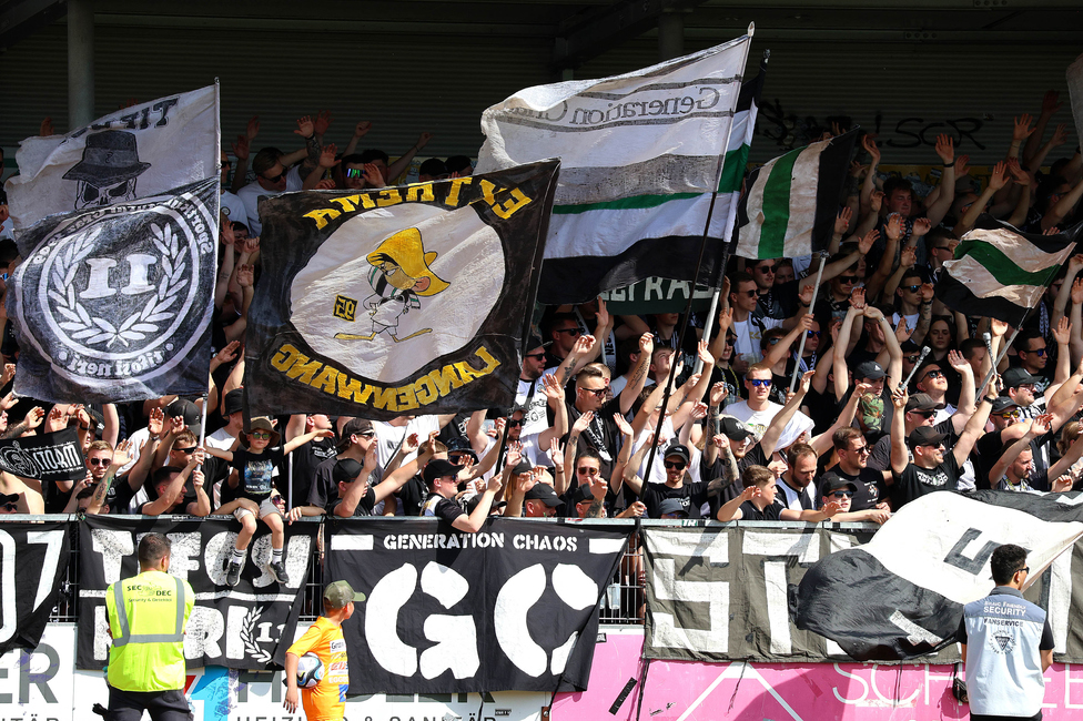 Hartberg - Sturm Graz
Oesterreichische Fussball Bundesliga, 26. Runde, TSV Hartberg - SK Sturm Graz,  PROfertil ARENA Hartberg, 14.04.2024. 

Foto zeigt Fans von Sturm
