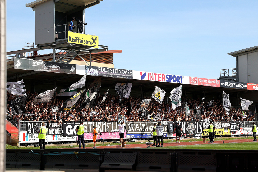 Hartberg - Sturm Graz
Oesterreichische Fussball Bundesliga, 26. Runde, TSV Hartberg - SK Sturm Graz,  PROfertil ARENA Hartberg, 14.04.2024. 

Foto zeigt Fans von Sturm
