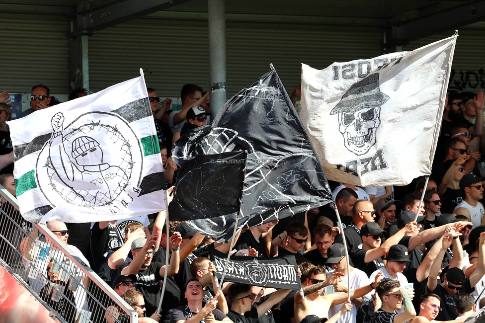 Hartberg - Sturm Graz
Oesterreichische Fussball Bundesliga, 26. Runde, TSV Hartberg - SK Sturm Graz,  PROfertil ARENA Hartberg, 14.04.2024. 

Foto zeigt Fans von Sturm
