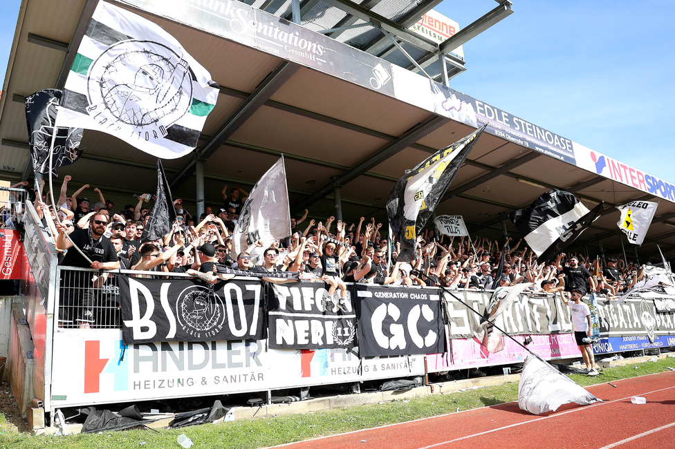 Hartberg - Sturm Graz
Oesterreichische Fussball Bundesliga, 26. Runde, TSV Hartberg - SK Sturm Graz,  PROfertil ARENA Hartberg, 14.04.2024. 

Foto zeigt Fans von Sturm
