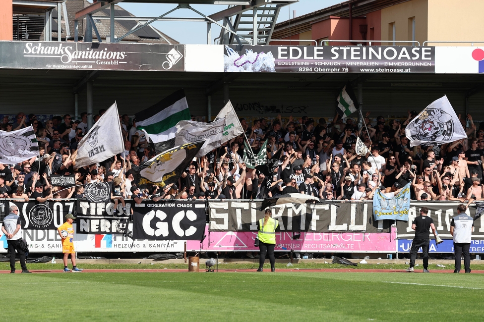 Hartberg - Sturm Graz
Oesterreichische Fussball Bundesliga, 26. Runde, TSV Hartberg - SK Sturm Graz,  PROfertil ARENA Hartberg, 14.04.2024. 

Foto zeigt Fans von Sturm
