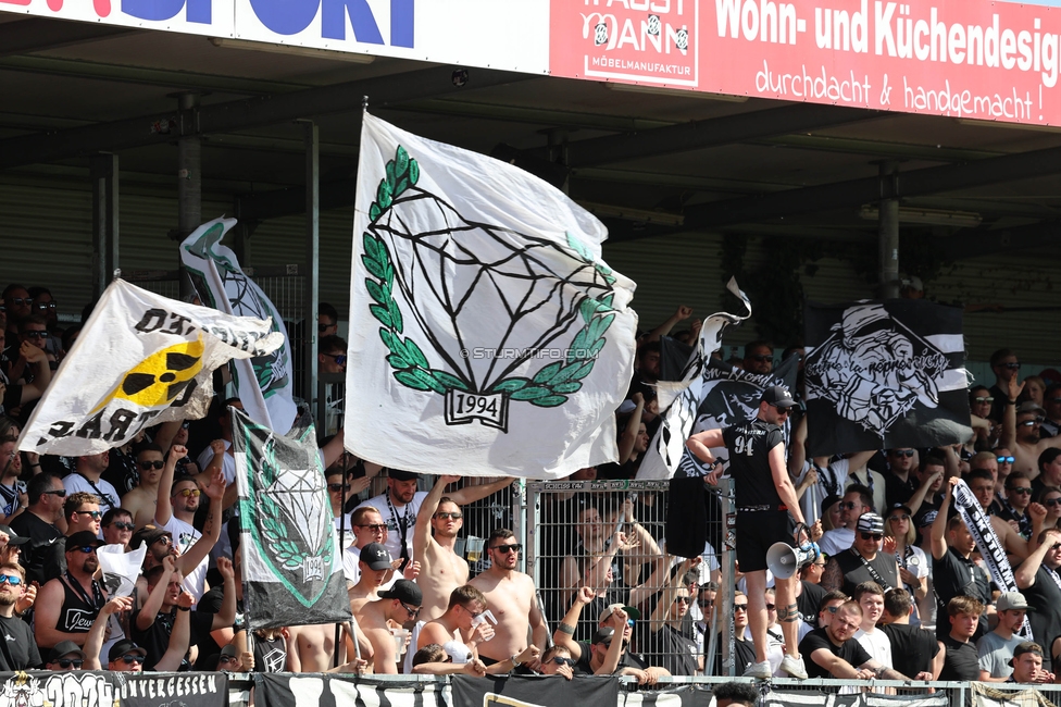 Hartberg - Sturm Graz
Oesterreichische Fussball Bundesliga, 26. Runde, TSV Hartberg - SK Sturm Graz,  PROfertil ARENA Hartberg, 14.04.2024. 

Foto zeigt Fans von Sturm
