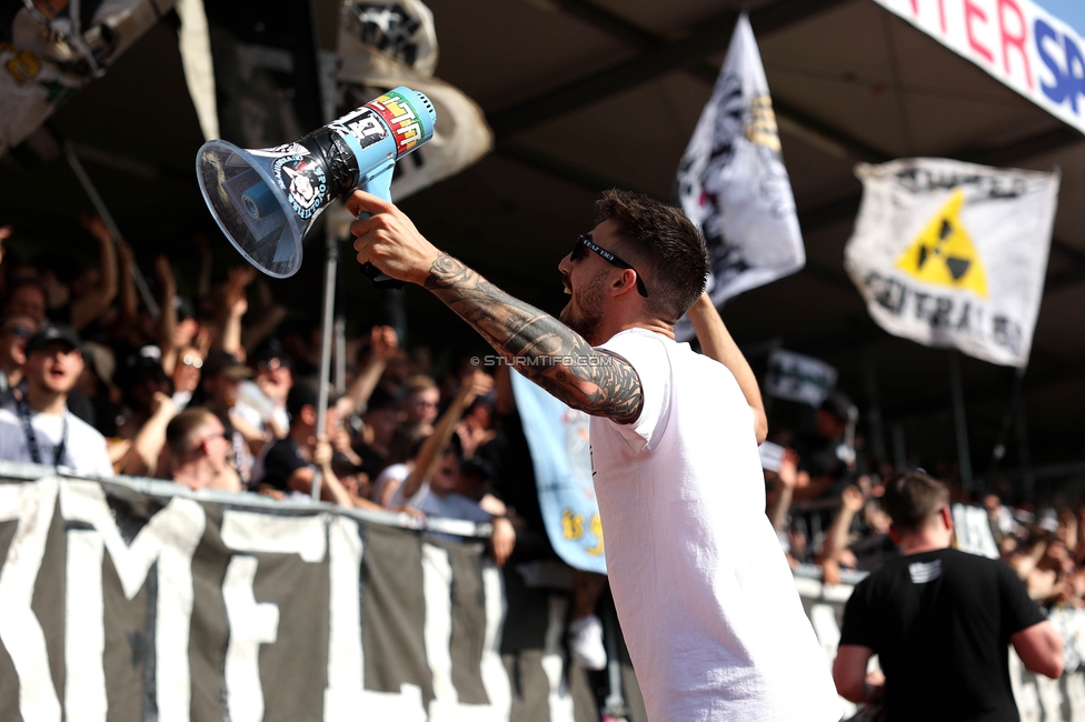 Hartberg - Sturm Graz
Oesterreichische Fussball Bundesliga, 26. Runde, TSV Hartberg - SK Sturm Graz,  PROfertil ARENA Hartberg, 14.04.2024. 

Foto zeigt Fans von Sturm
