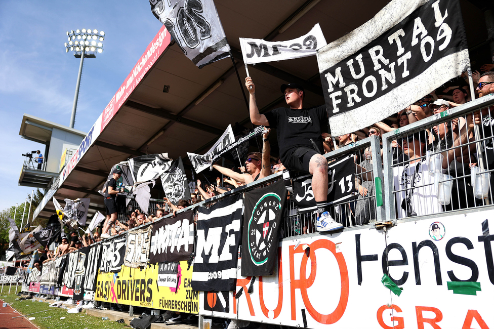 Hartberg - Sturm Graz
Oesterreichische Fussball Bundesliga, 26. Runde, TSV Hartberg - SK Sturm Graz,  PROfertil ARENA Hartberg, 14.04.2024. 

Foto zeigt Fans von Sturm
