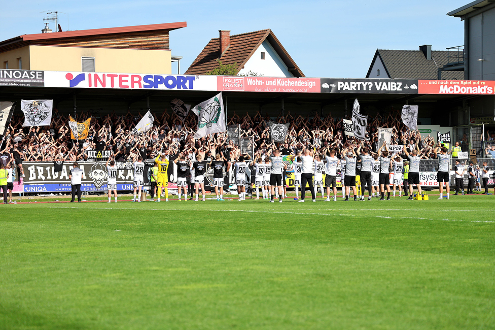 Hartberg - Sturm Graz
Oesterreichische Fussball Bundesliga, 26. Runde, TSV Hartberg - SK Sturm Graz,  PROfertil ARENA Hartberg, 14.04.2024. 

Foto zeigt Fans von Sturm
