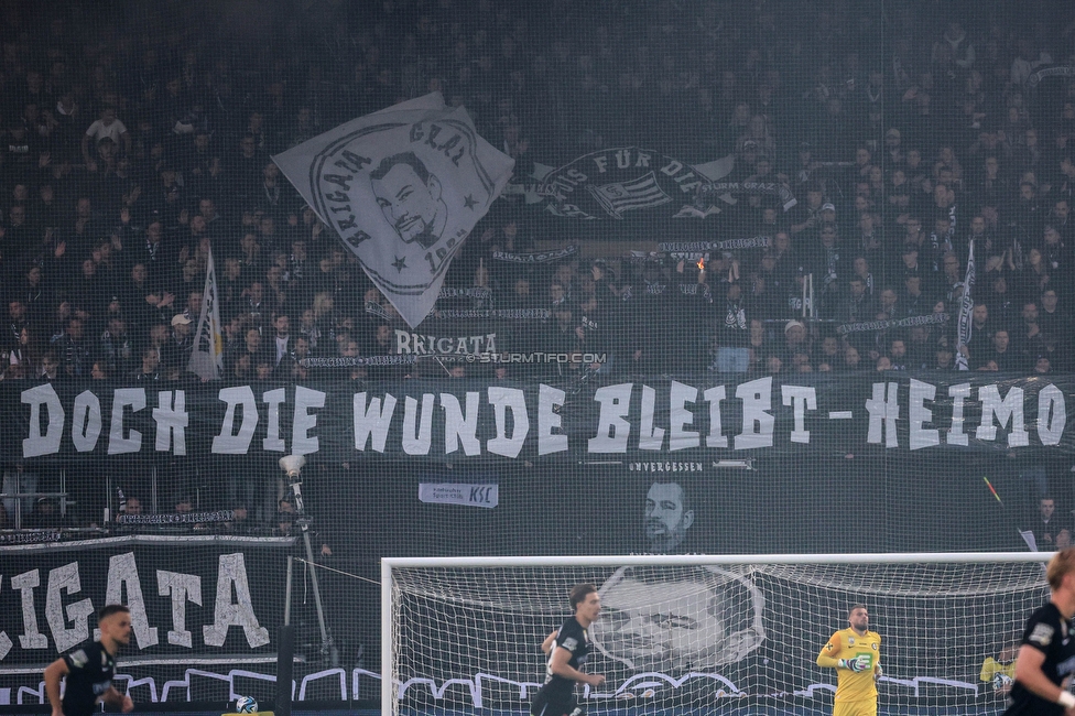 Sturm Graz - Rapid Wien
Oesterreichische Fussball Bundesliga, 27. Runde, SK Sturm Graz - SK Rapid Wien, Stadion Liebenau Graz, 19.04.2024. 

Foto zeigt Fans von Sturm mit einem Spruchband
